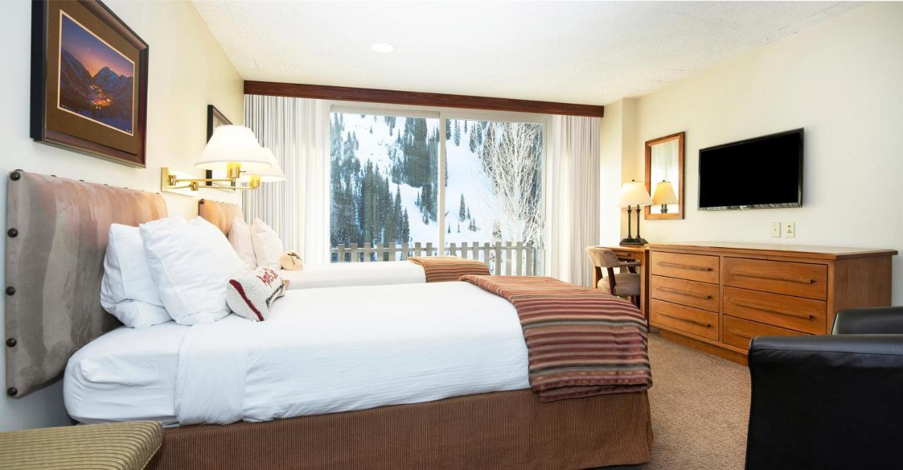 Alta'S Rustler Lodge Extérieur photo